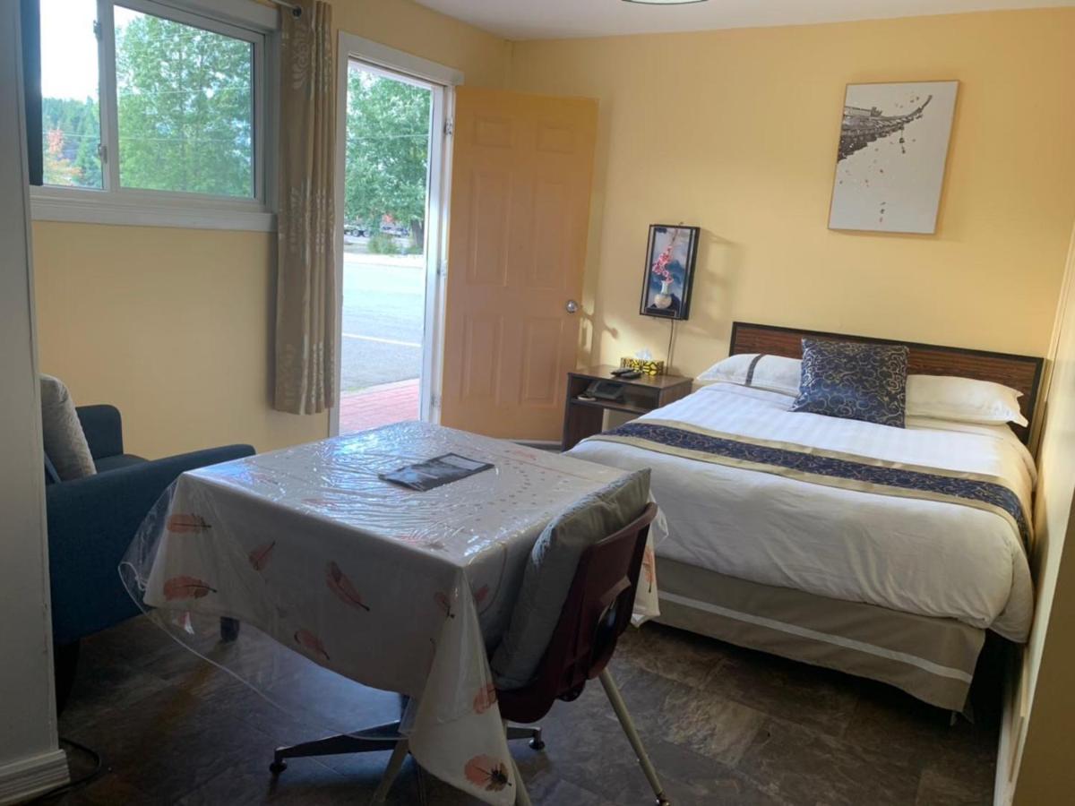 Marie'S Motel & Shanghai Restaurant Springdale Bagian luar foto